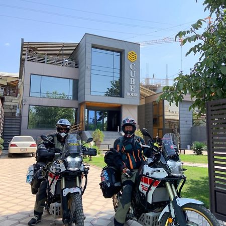 Cube House Osh Hotel Kültér fotó
