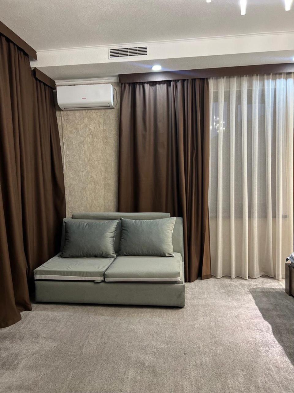 Cube House Osh Hotel Kültér fotó