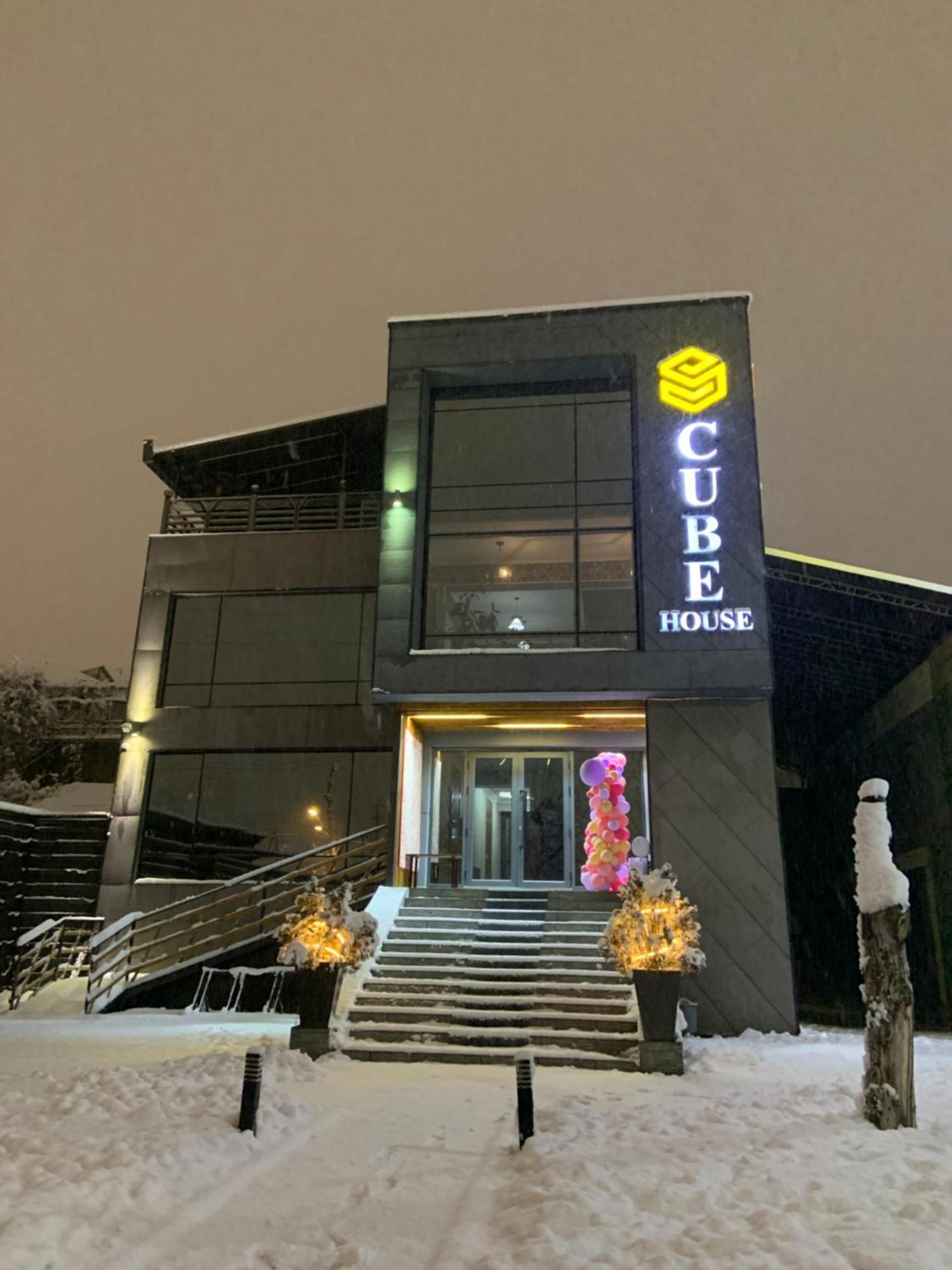Cube House Osh Hotel Kültér fotó