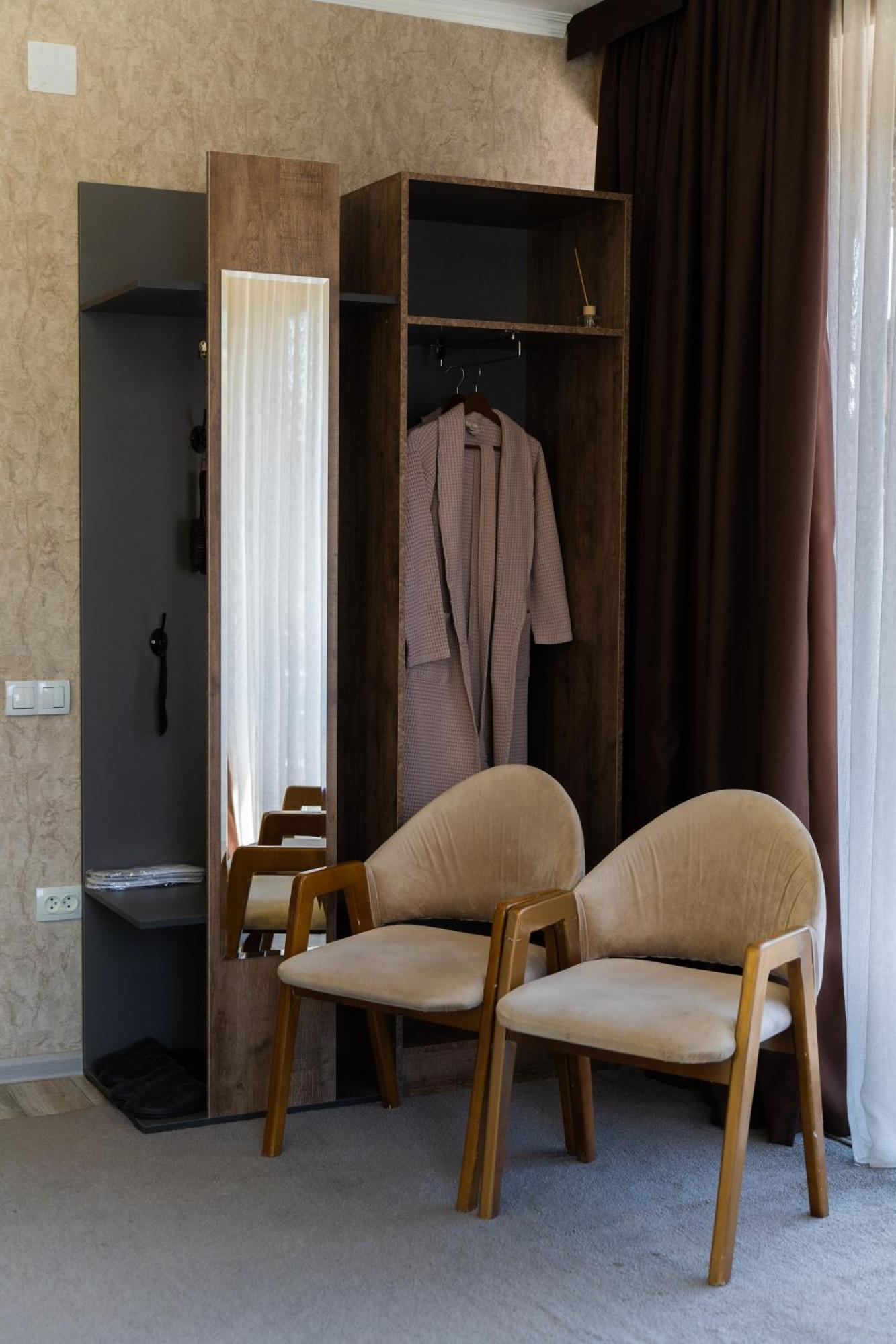Cube House Osh Hotel Kültér fotó