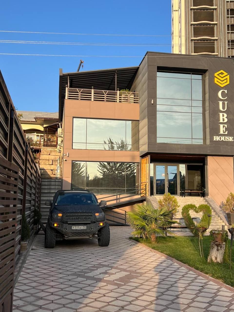 Cube House Osh Hotel Kültér fotó